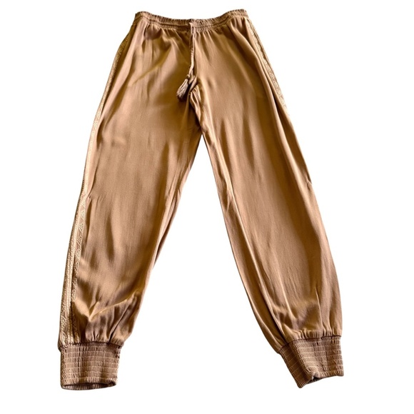 Hello Nite Tan Embroidered Jogger Lounge Pant Size XS - Picture 2 of 12